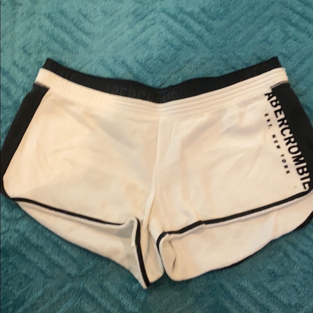Abercrombie & Fitch low rise shorts